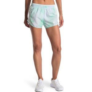 NWT!! ✨NIKE Running Athletic Shorts / Size Large